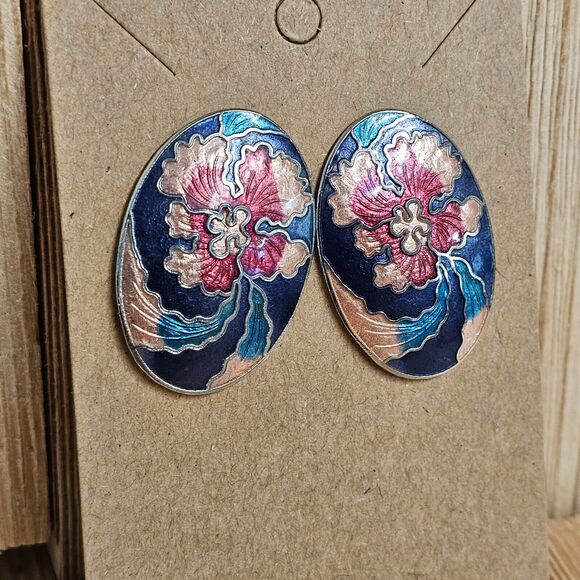 Vintage Cloisonne Hibiscus Women's Blue Floral Embossed Oval Stud Earrings - Picture 2 of 5